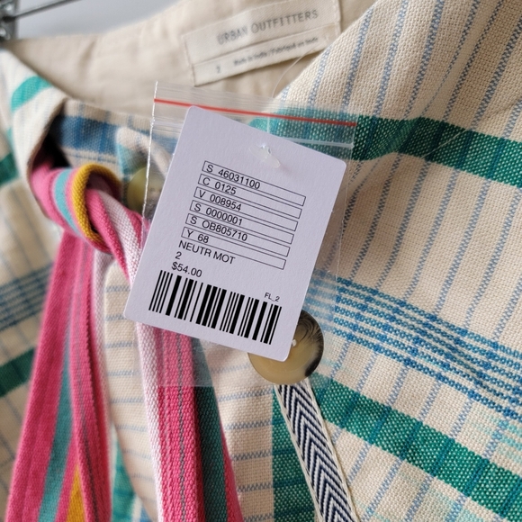 Urban Outfitters Eva Striped Pattern High Waist Shorts Size 2 Neutral Beige - Picture 8 of 15